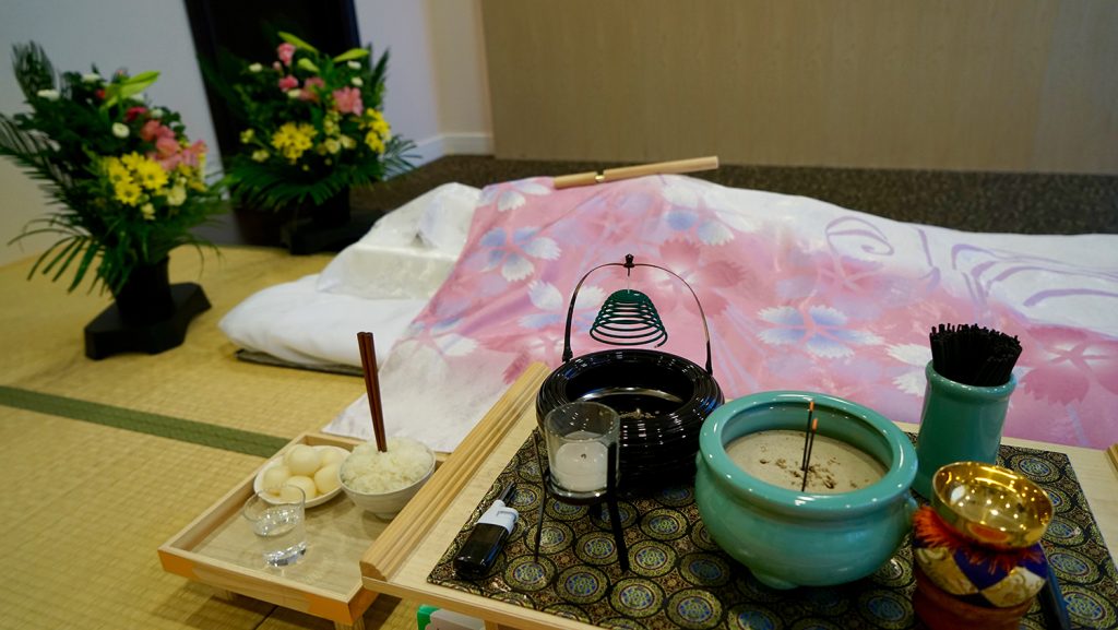 枕飾りに関する基礎知識・宗教による違いを理解しよう