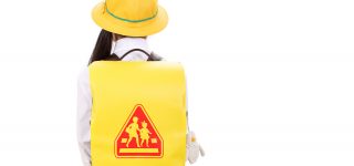 なぜつけるのか？　ランドセルカバーは今や常識？